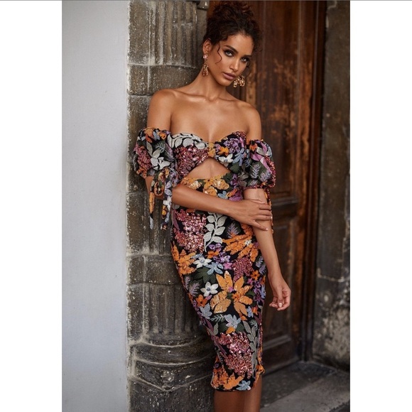 ALAMOUR THE LABEL Flora Sequined Off the Shoulder Midi Dress - Picture 1 of 5